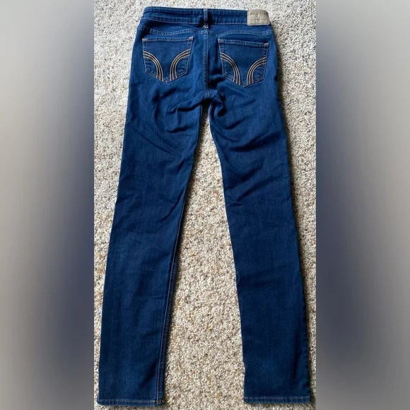 hollister jeans - Picture 2 of 3
